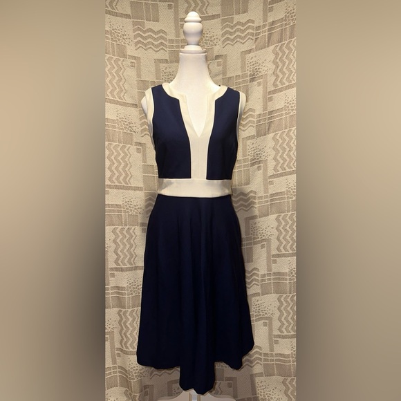 Harper Rose Dress - Picture 2 of 8